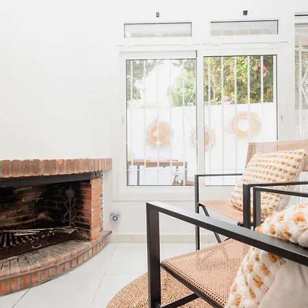 Beach House Next To The Sea In Costabella, Marbella