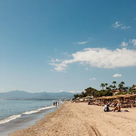 Beach House Next To The Sea In Costabella, Holiday home *